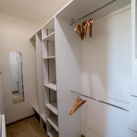 La Maison De Jade &