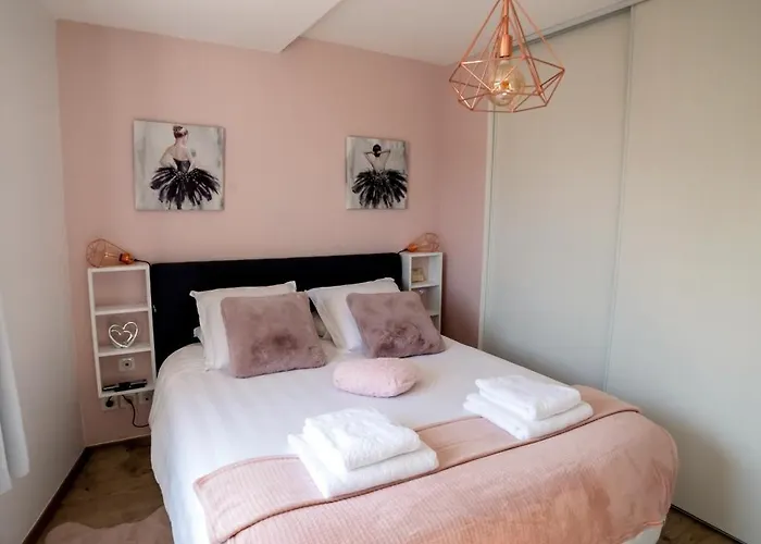 La Maison De Jade & Prázdninový dům *