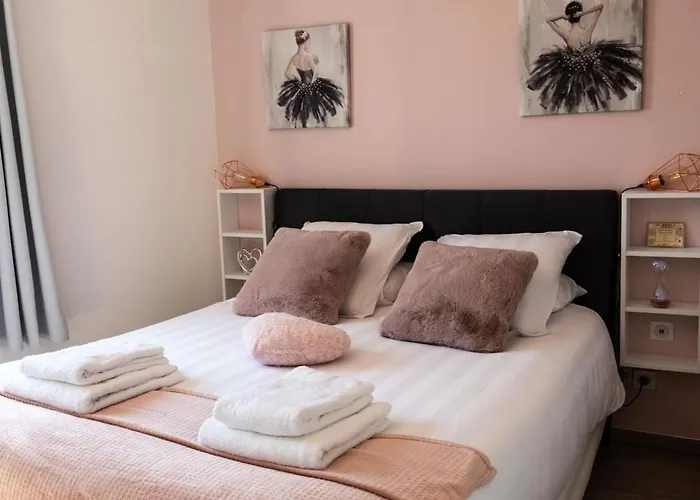 La Maison De Jade &