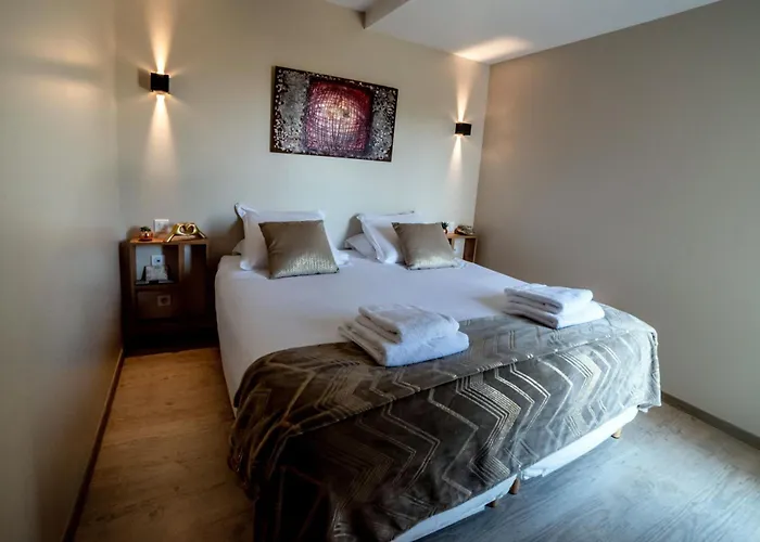 La Maison De Jade & Prázdninový dům La Roche-de-Glun