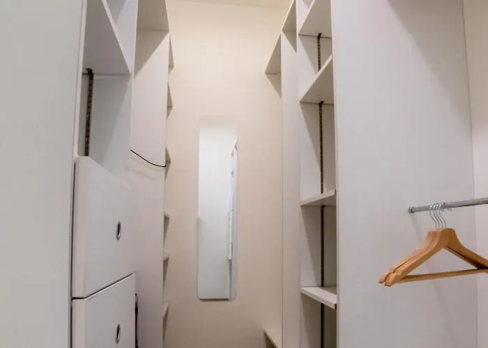 La Maison De Jade &