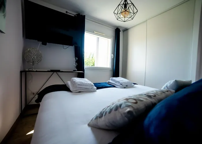 La Maison De Jade & Prázdninový dům La Roche-de-Glun