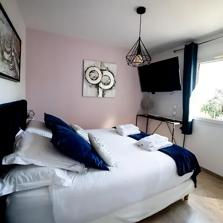 La Maison De Jade &